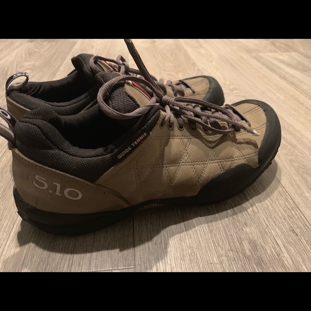 5.10enies hiking shoes